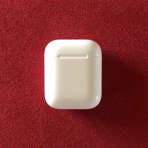 Apple AirPod Charging Case